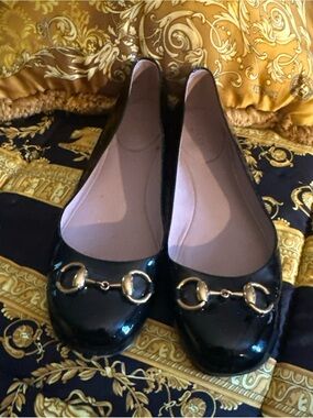 Gucci Black Patent Ballet Flats with Gold Horsebit Sz 38.5 (US 8.5) EUC